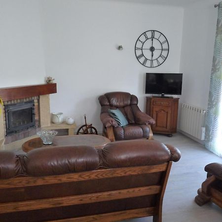 Appartement Independant Dans Villa, Entre Frejus Et St Raphael ภายนอก รูปภาพ