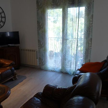 Appartement Independant Dans Villa, Entre Frejus Et St Raphael ภายนอก รูปภาพ